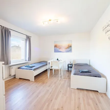アパート Monteurwohnung-fuer-7-personen-1-og-7-betten-in-schwarzenbek-skge0903